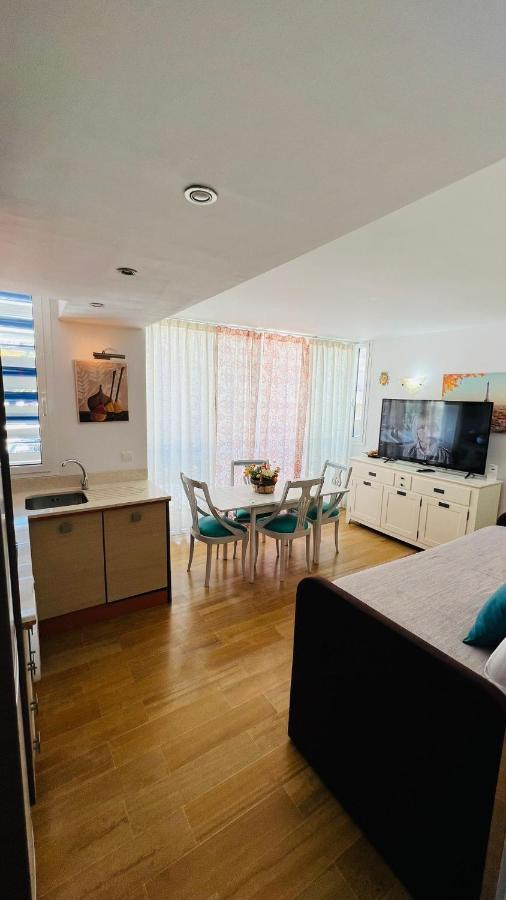 Apartamentos Bajondillo Beach Cozy Inns 托雷莫利诺斯 外观 照片
